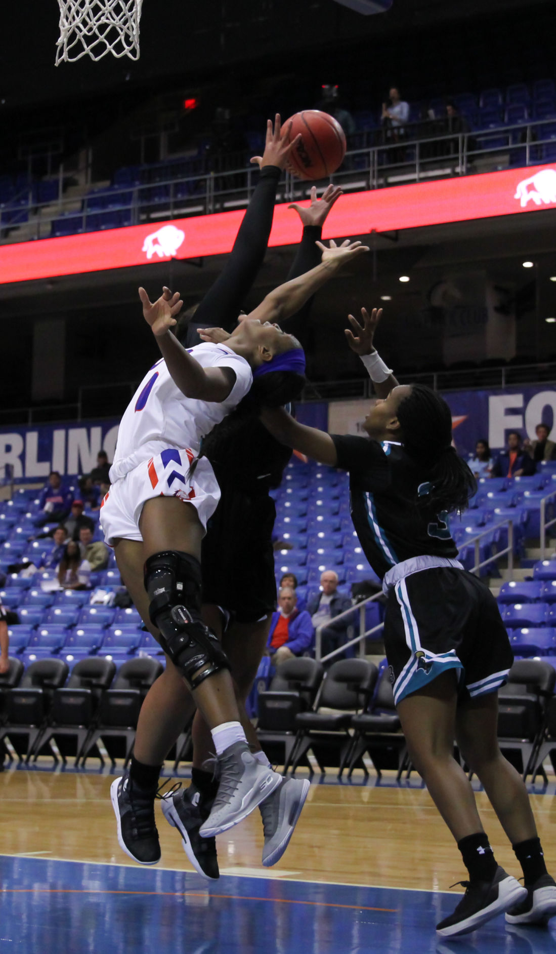 Cierra Johnson steals the show as women’s basketball snags third consecutive win